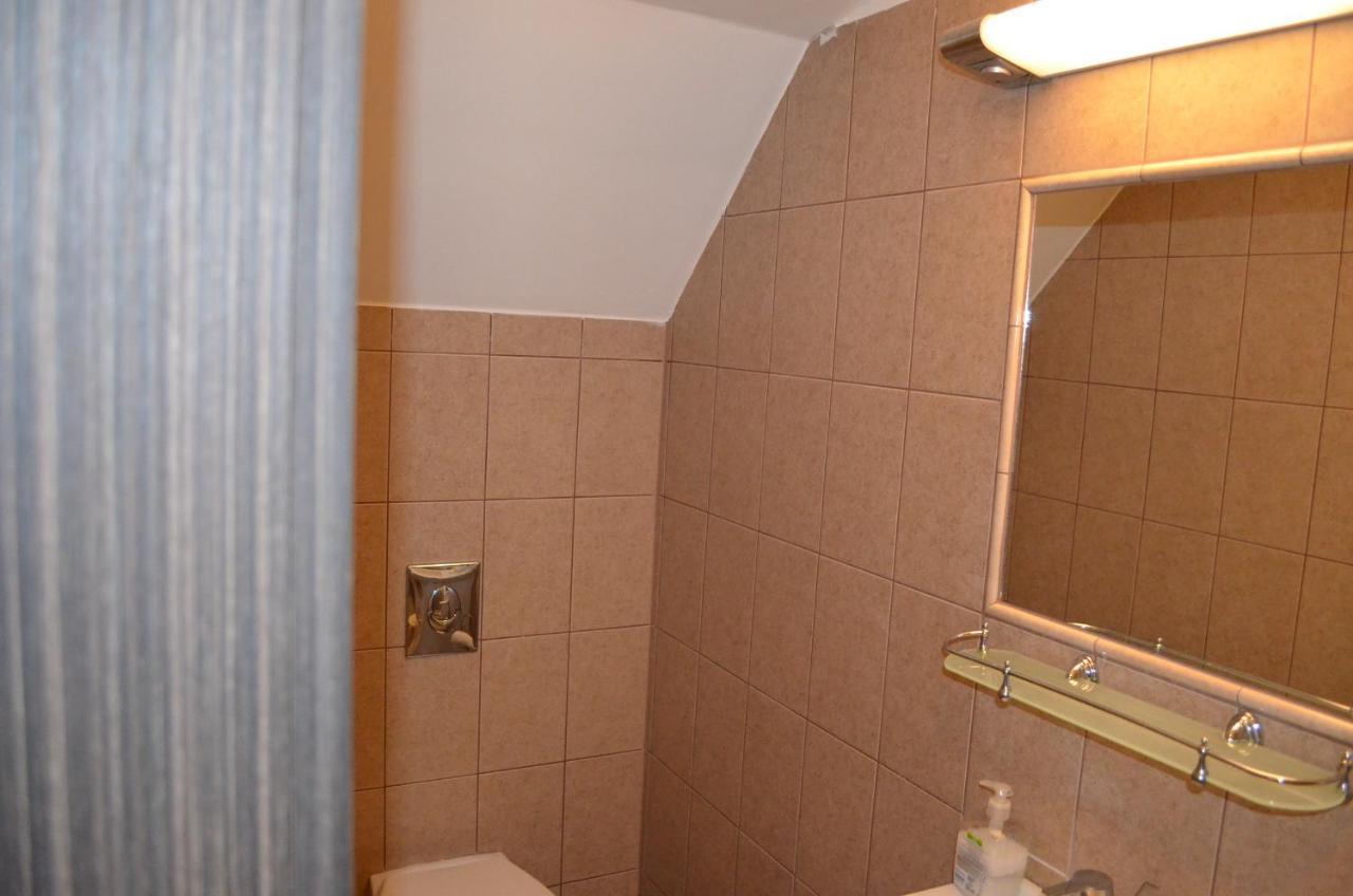 Holdfenyszallas Bed & Breakfast Сегед Екстериор снимка