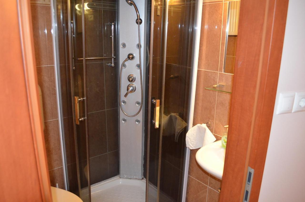 Holdfenyszallas Bed & Breakfast Сегед Екстериор снимка