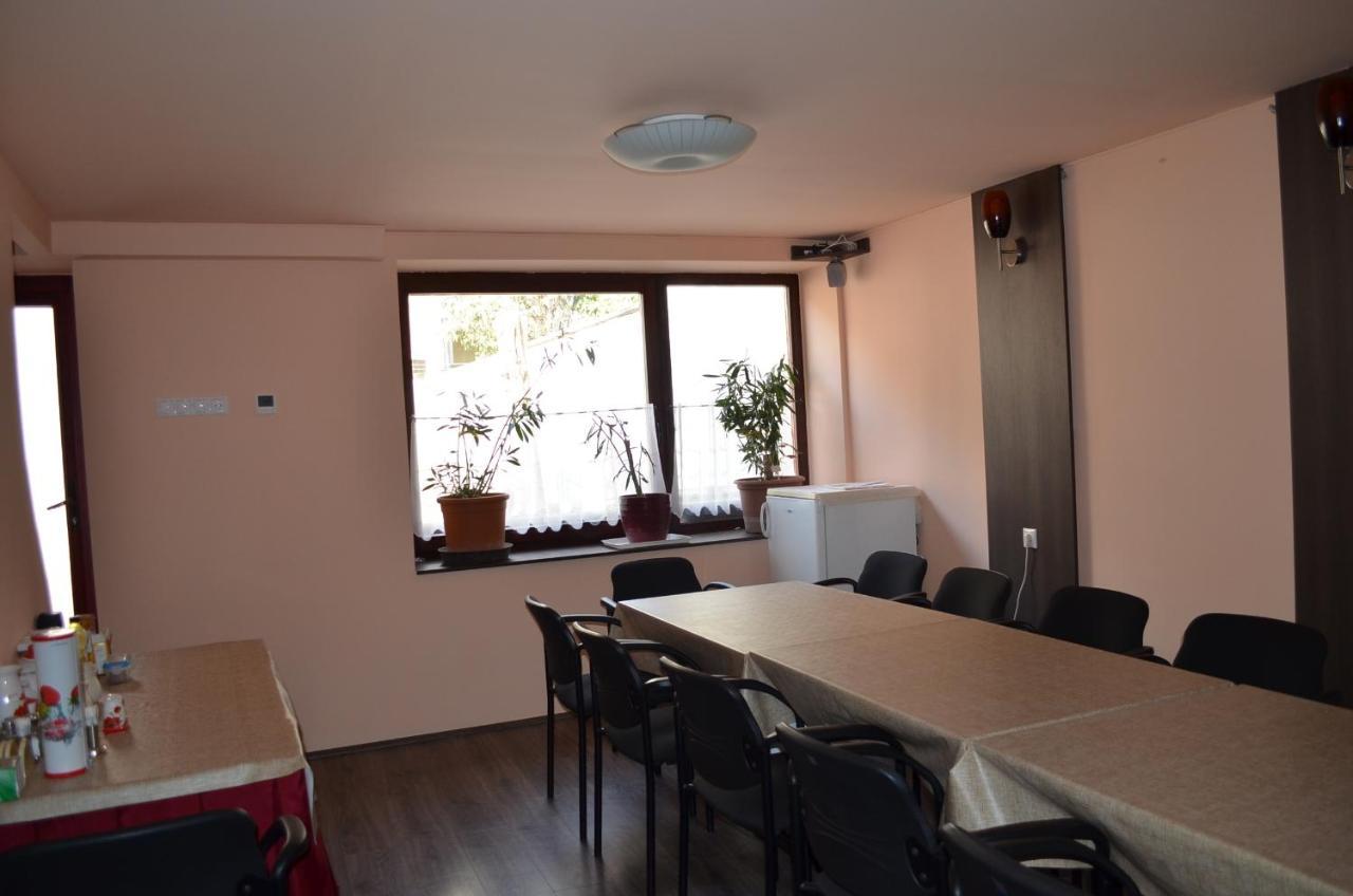 Holdfenyszallas Bed & Breakfast Сегед Екстериор снимка