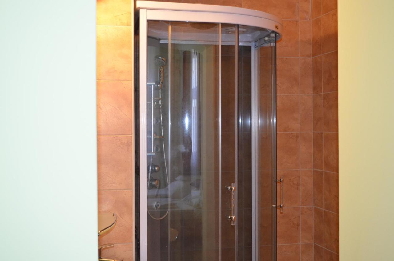 Holdfenyszallas Bed & Breakfast Сегед Екстериор снимка