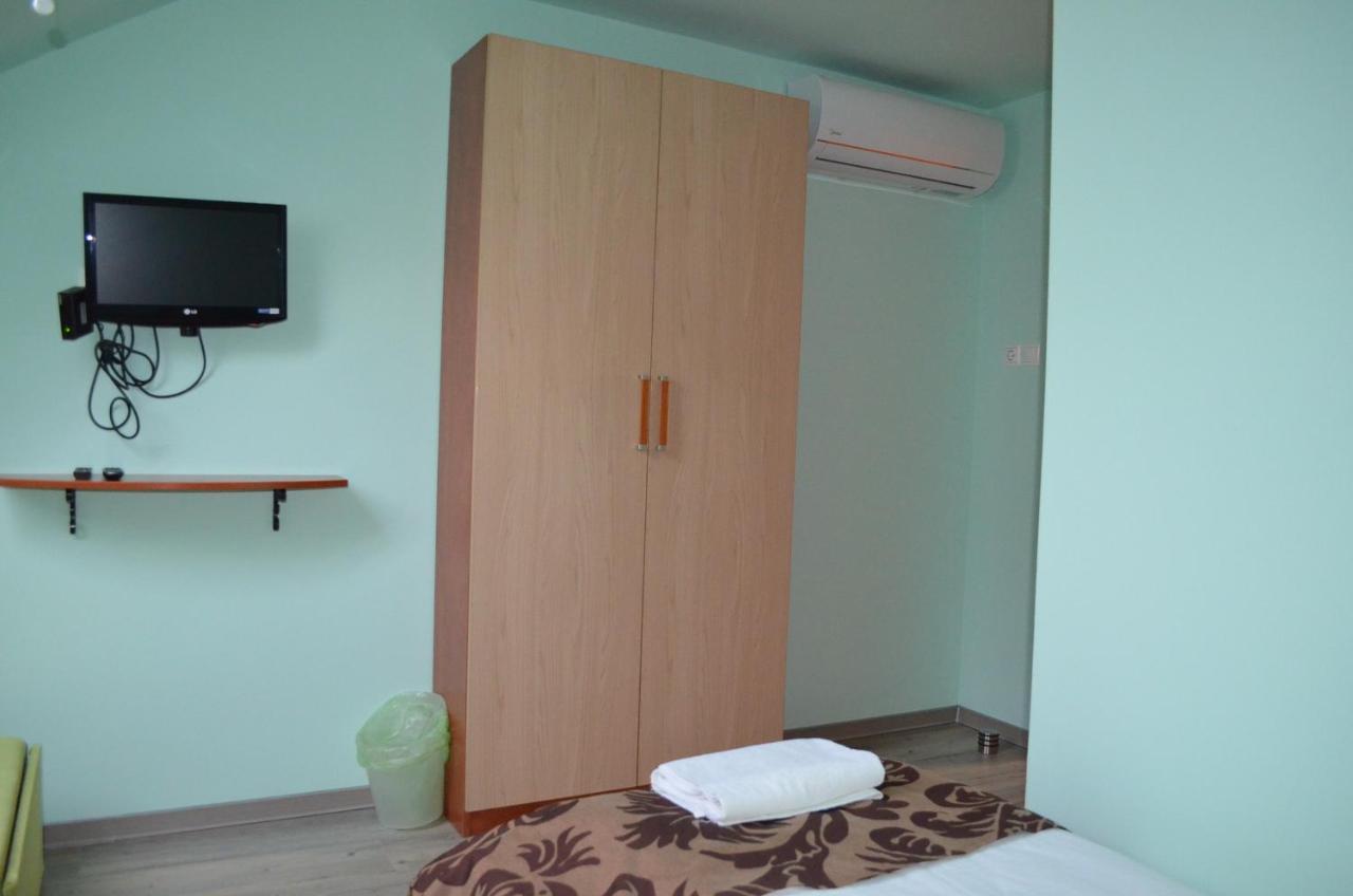 Holdfenyszallas Bed & Breakfast Сегед Екстериор снимка