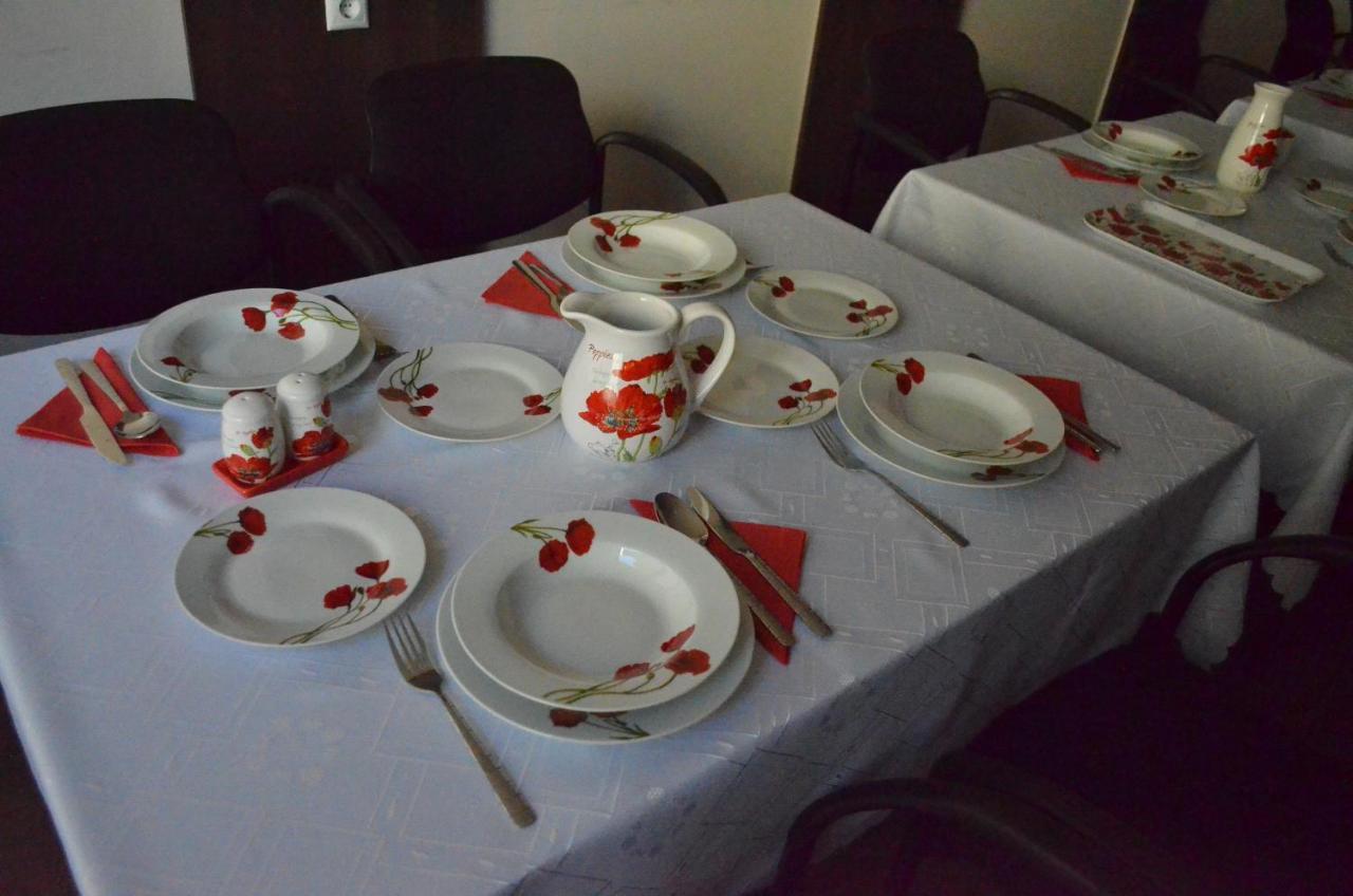 Holdfenyszallas Bed & Breakfast Сегед Екстериор снимка